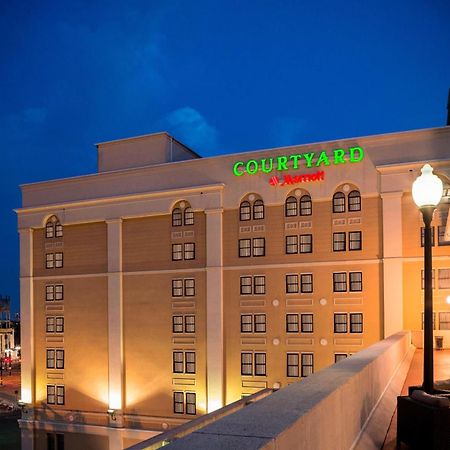 Courtyard By Marriott Norfolk Downtown Hotel Buitenkant foto